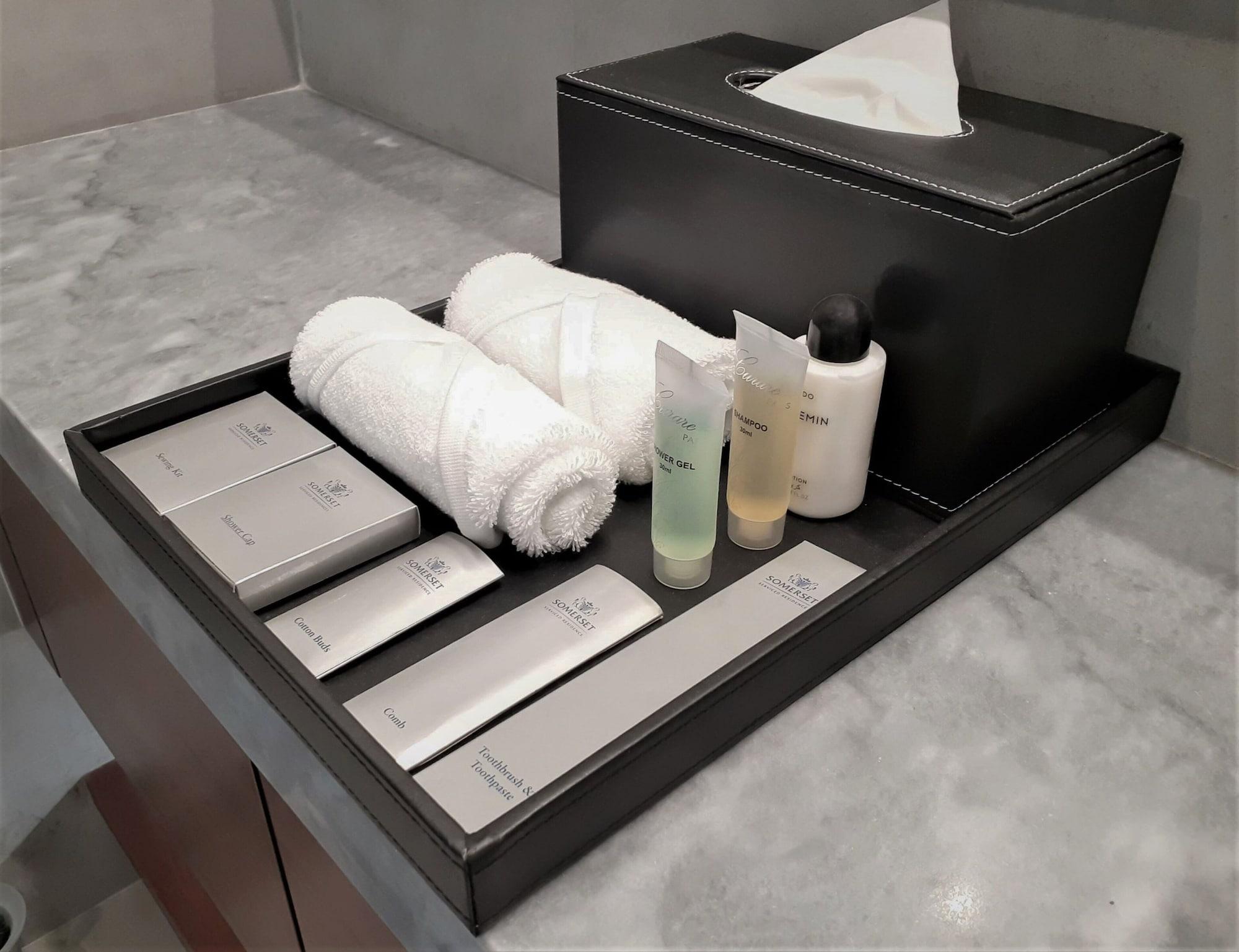Somerset West Bay Doha Bagian luar foto A bathroom amenity tray