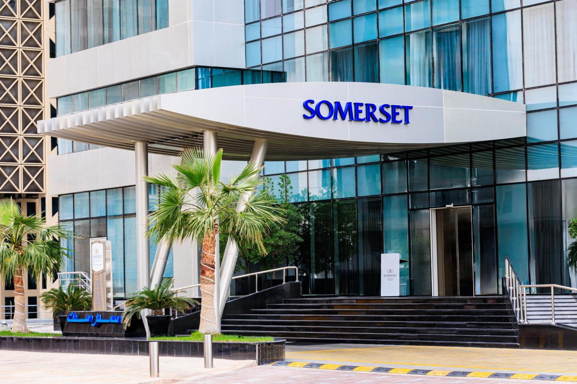 Somerset West Bay Doha Bagian luar foto Somerset Hotel, Dubai